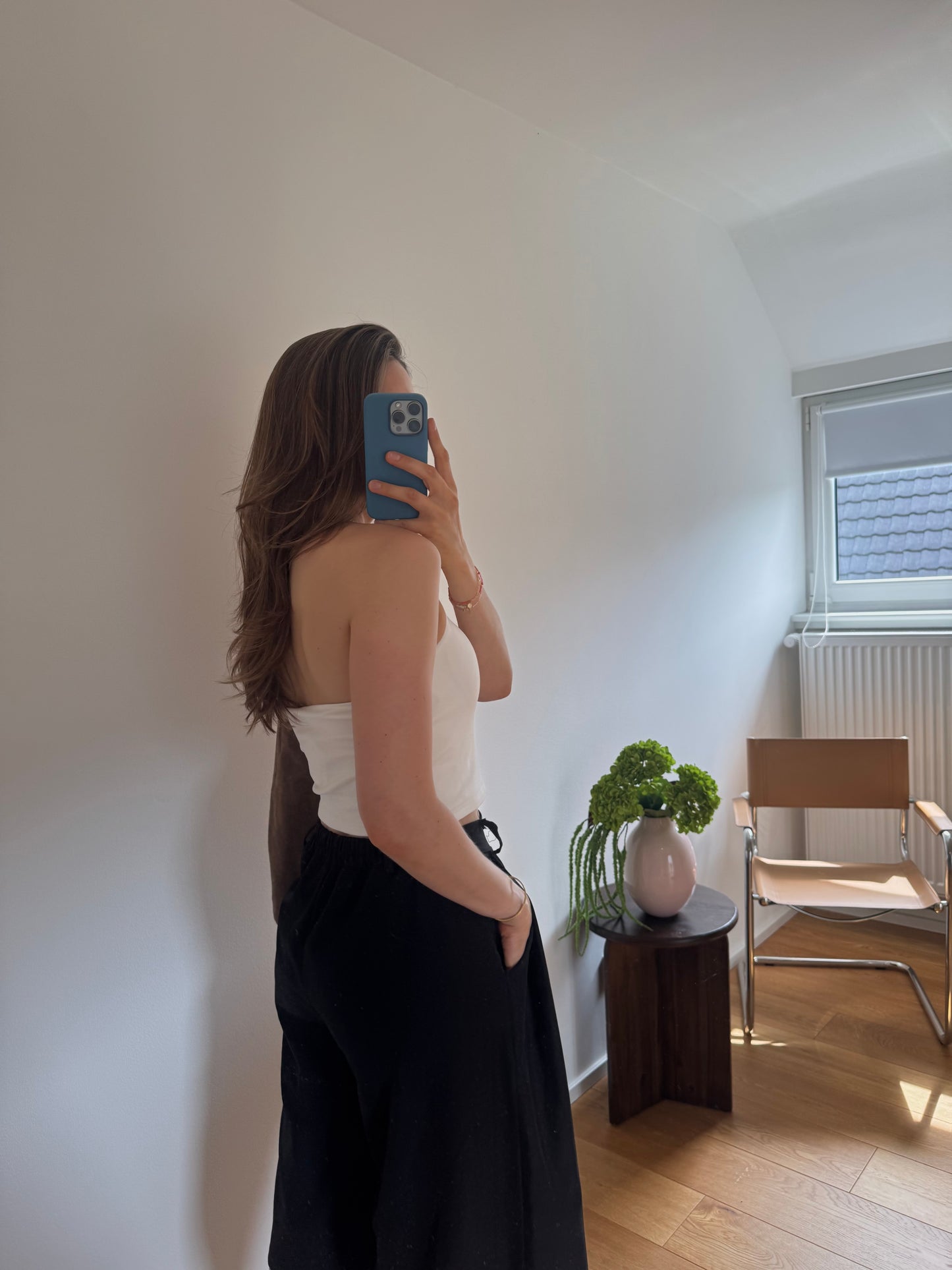 NECKHOLDER OBERTEIL WEIS