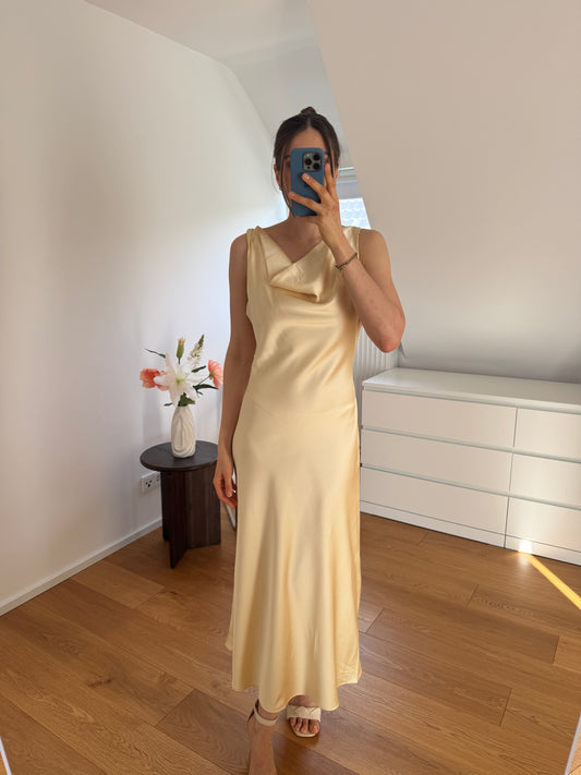 KLEID GELB