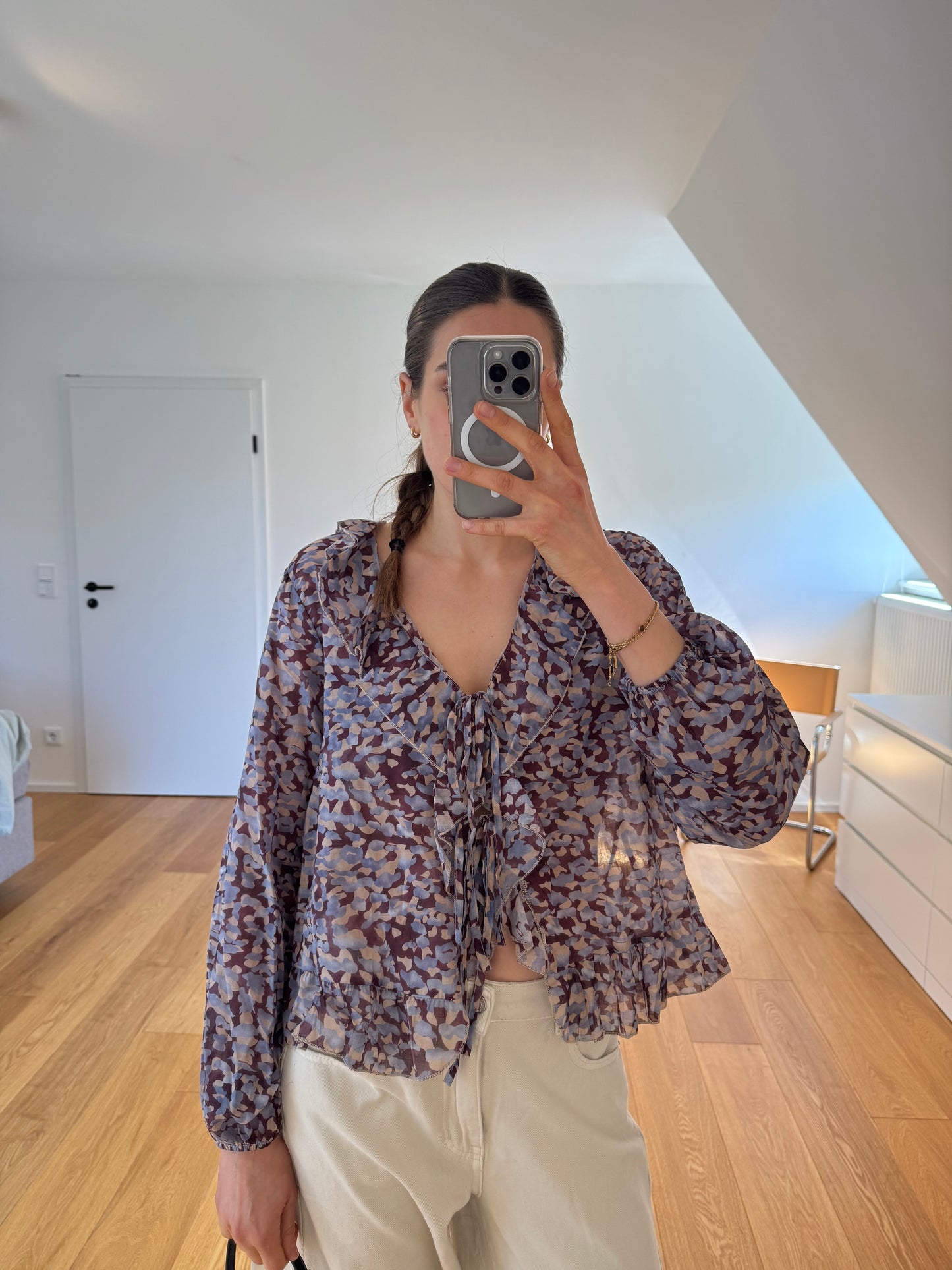 BLUSE