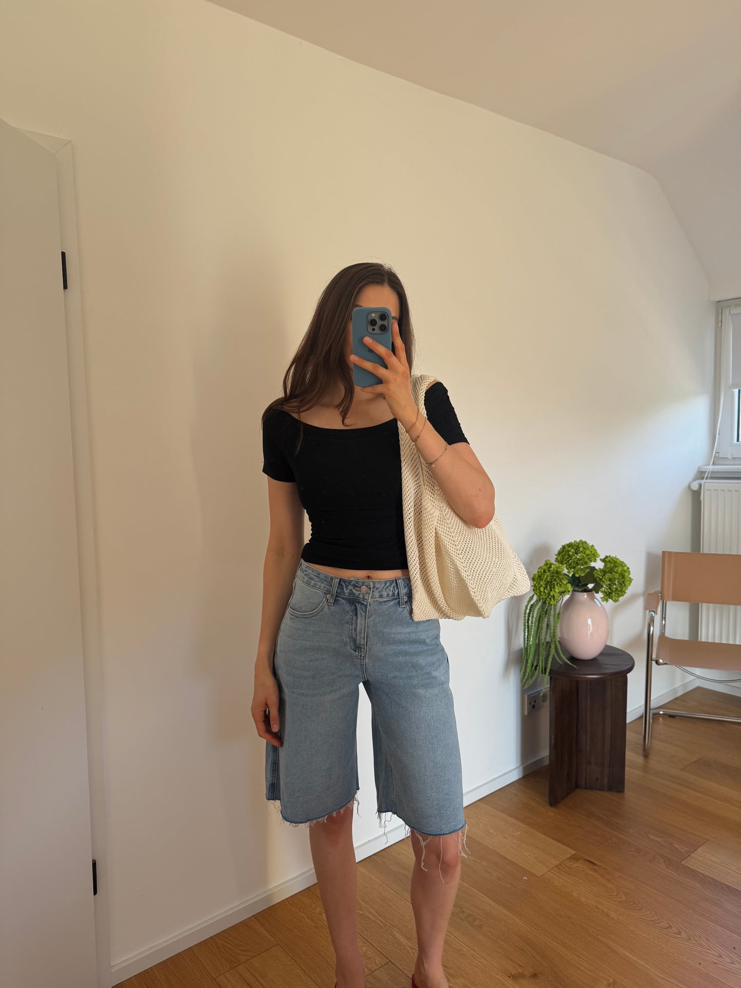 BERMUDA SHORTS